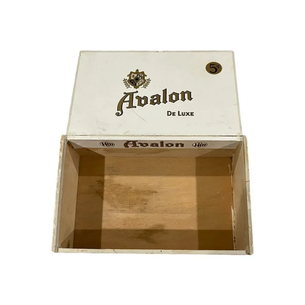 Avalon De Lux 5 Cent Factory No. 82 Dist. Of Pa. Cigarbox